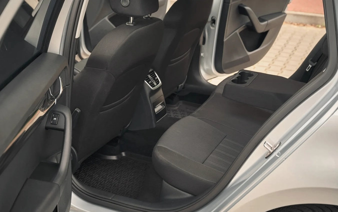 Skoda Octavia cena 55900 przebieg: 205000, rok produkcji 2017 z Płock małe 781